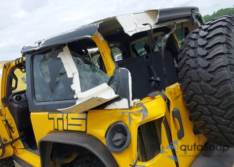 2020 Jeep Wrangler Willys 4X4 from USA, damaged, VIN 1C4GJXAG3LW196937